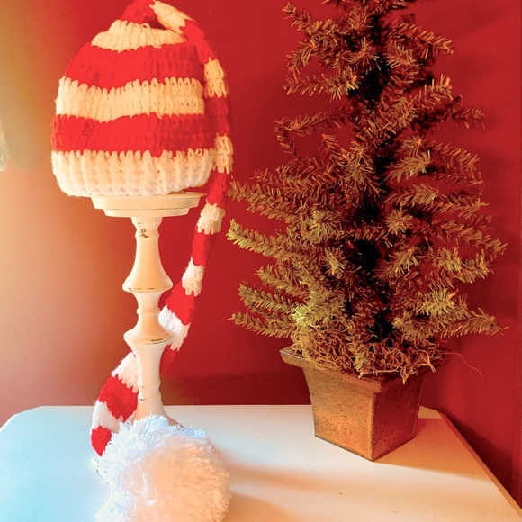Accessories - Host pic 🎅 Holiday Red & White Stocking Cap 🎄